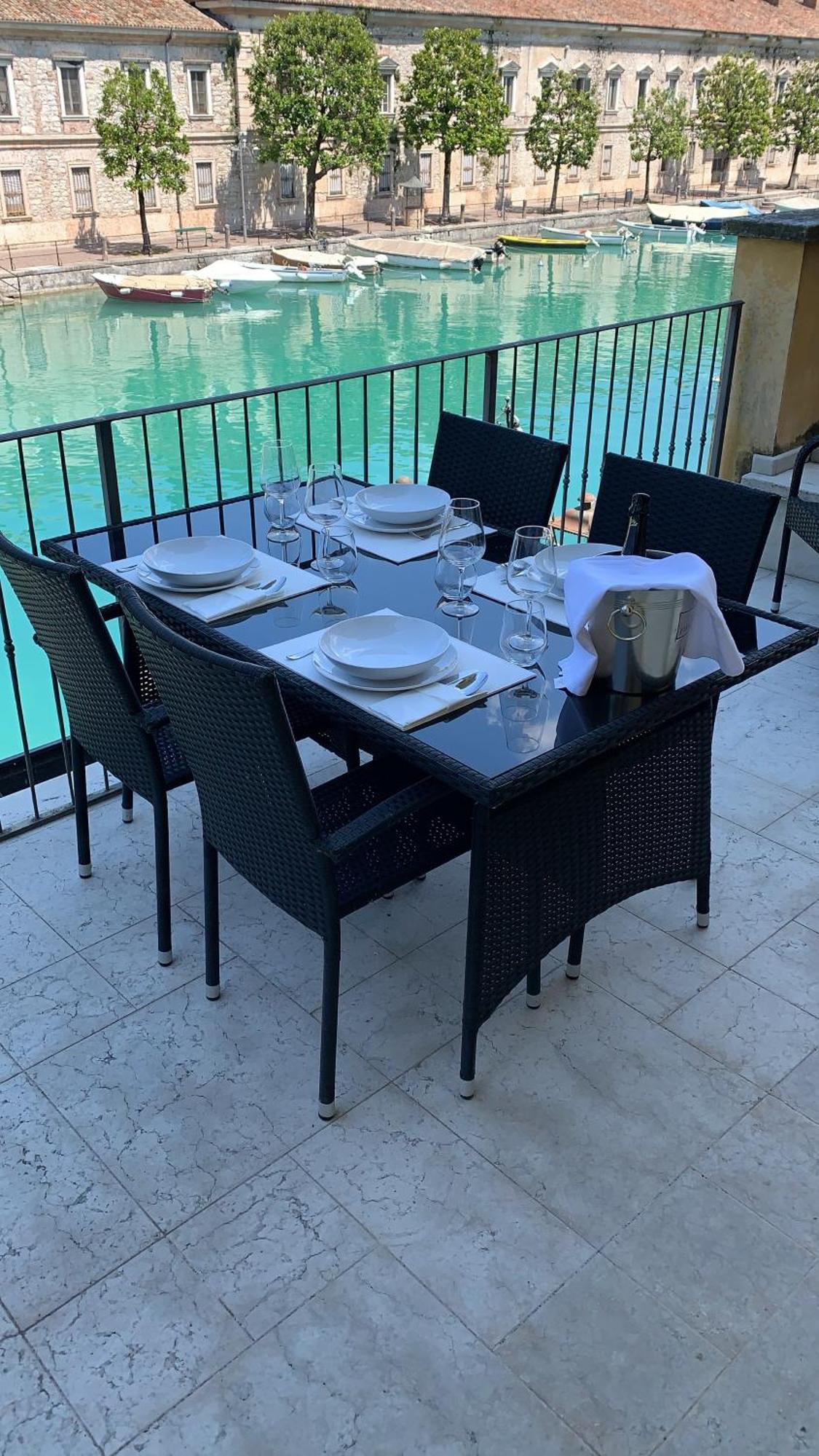 Time To Relax - La Terrazza Sul Lago بسكييرا ديل غاردا المظهر الخارجي الصورة